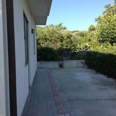 بيت للعطل Casa Vacanze Oleandra Joppolo