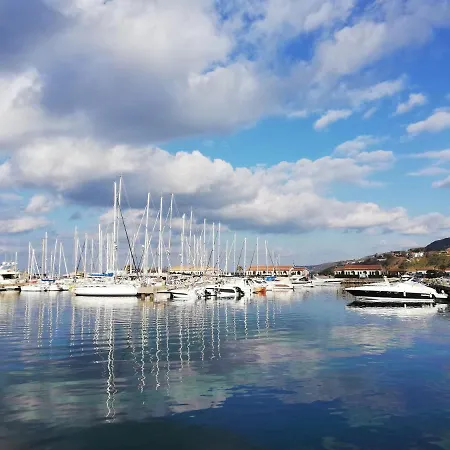 Casa Vacanze Oleandra بيت للعطل